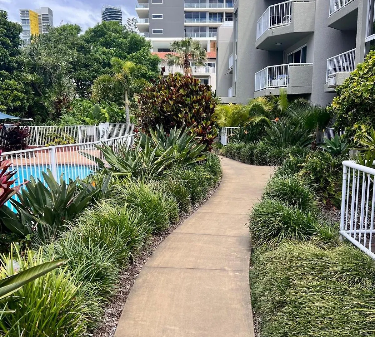 Beautiful Broadbeach Living! Χρυσή Ακτή 0*,